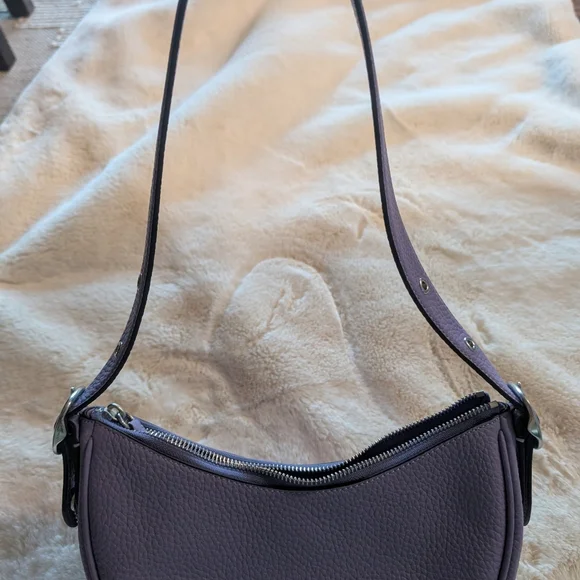 Coach Shoulder Bag - Picture 6 of 6